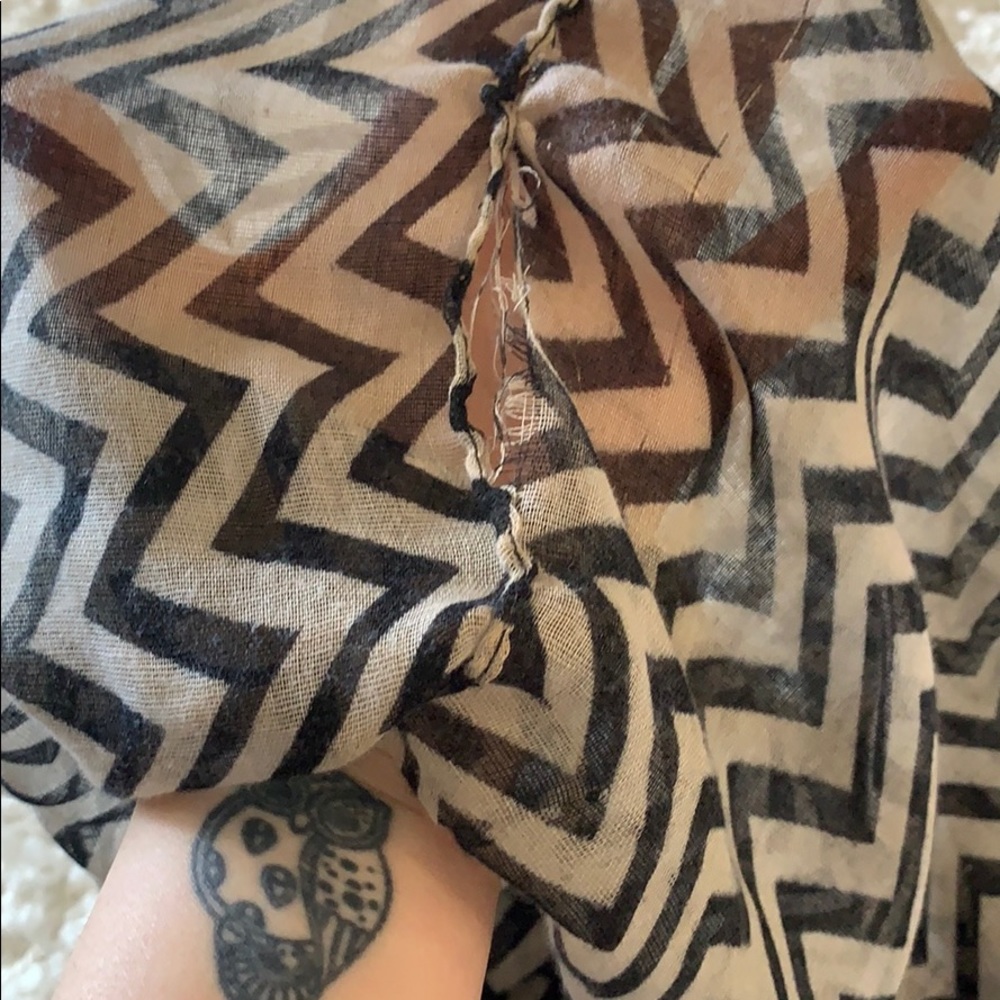 Scarf - Picture 2 of 2